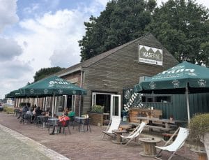 terras van restaurant de kaserne den Bosch